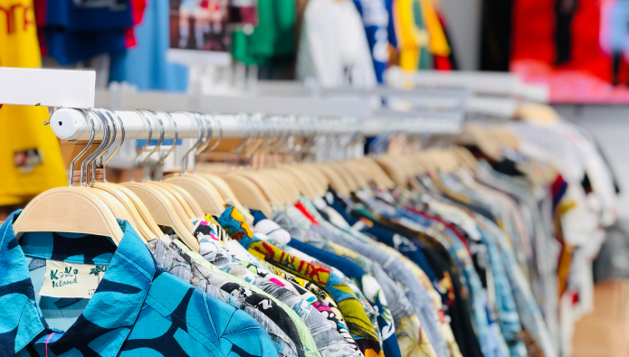 Regelmæssig rengøring af tøjbutik er afgørende for din succes